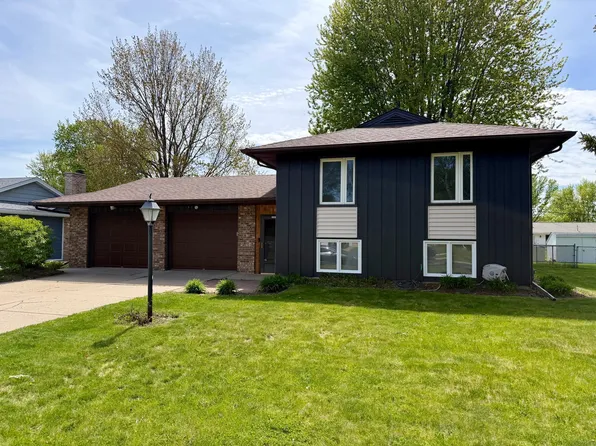 840 Cortland Dr, Apple Valley, MN 55124
