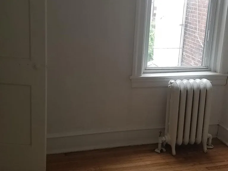 108 E Tulpehocken St — Photo 15