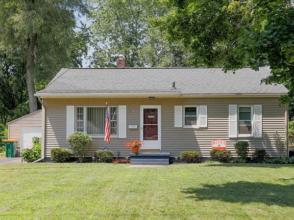 2nd image of 112 Kirkpatrick Dr