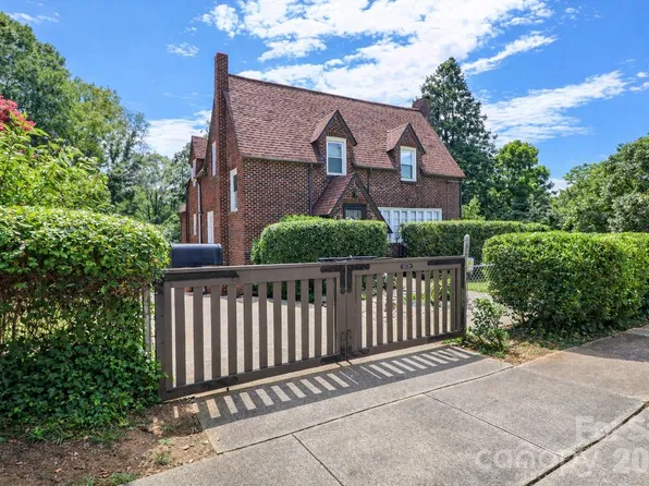 532 Margaret Dr, Statesville, NC 28677