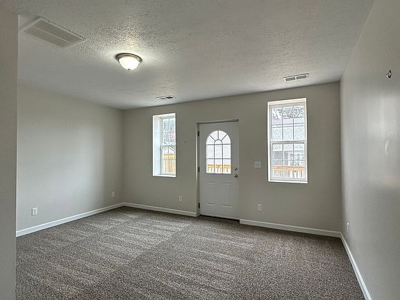 4th image of 132 N Jefferson St
