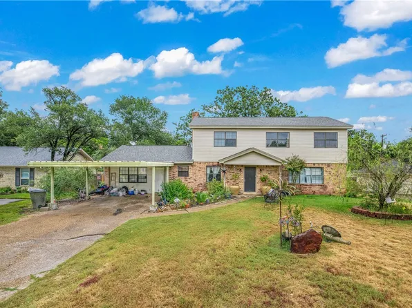 3715 Stillmeadow Dr, Bryan, TX 77802