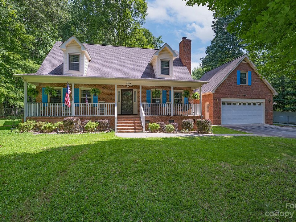 1st image of 1971 Fairhill Cir
