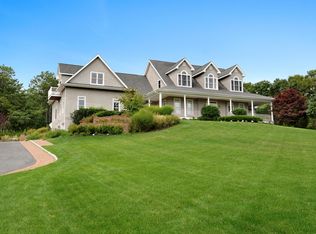 25 Corbett Dr, East Quogue, NY 11942
