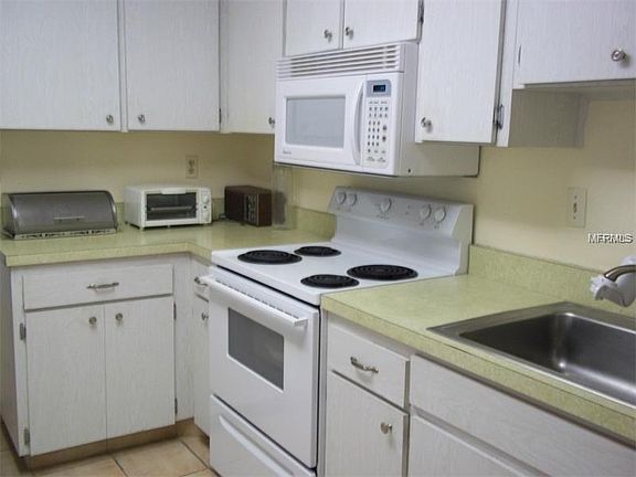 2nd image of 305 Green Manor Dr