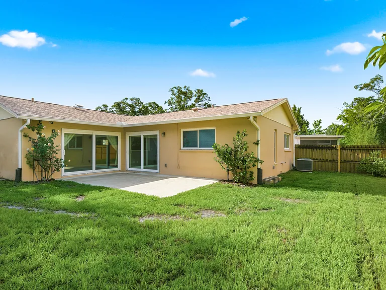 2914 Cypress Green Dr — Photo 30