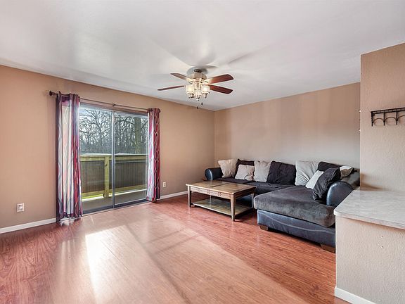 2nd image of W158N11177 Legend Ave APT 8
