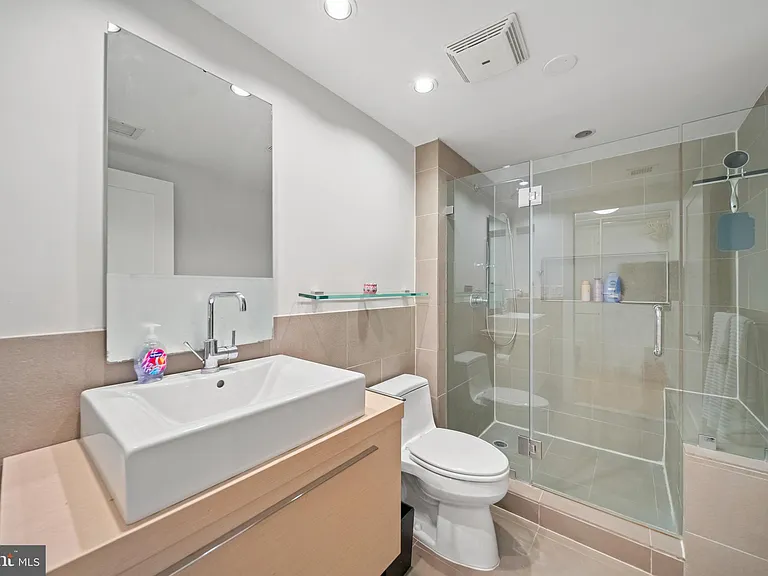 631 D St NW #1139 — Photo 23