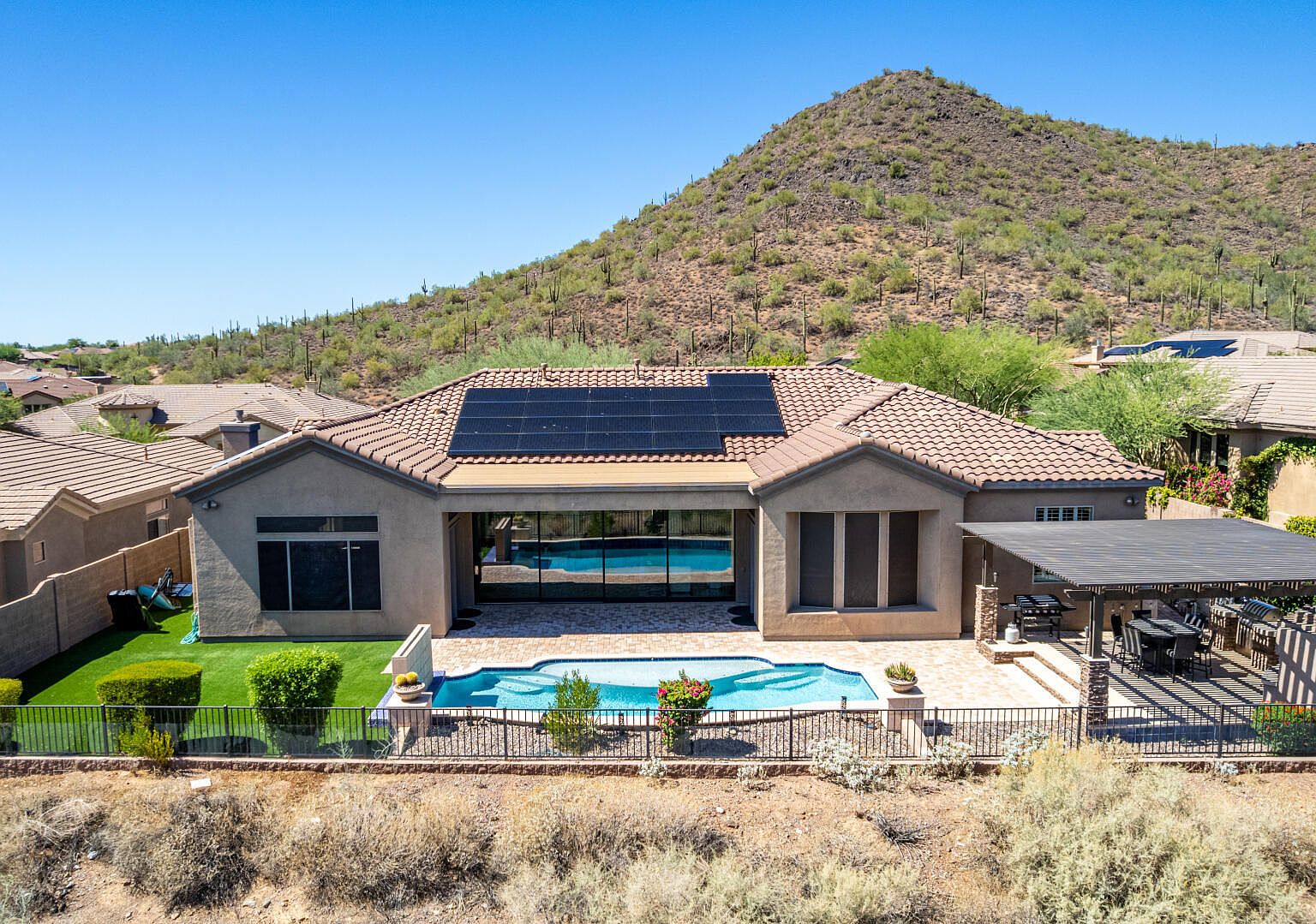 house on the hill 100 ハウスオンザヒル House on the Hill / KOMINORU Design | ArchDaily