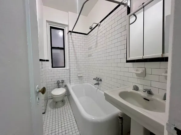 2190 Boston Road image 8 of 10