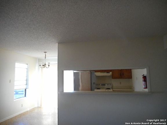 4th image of 1047 Kilgore St APT A
