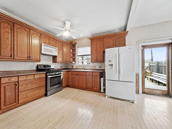 3rd image of 4356 N Keeler Ave