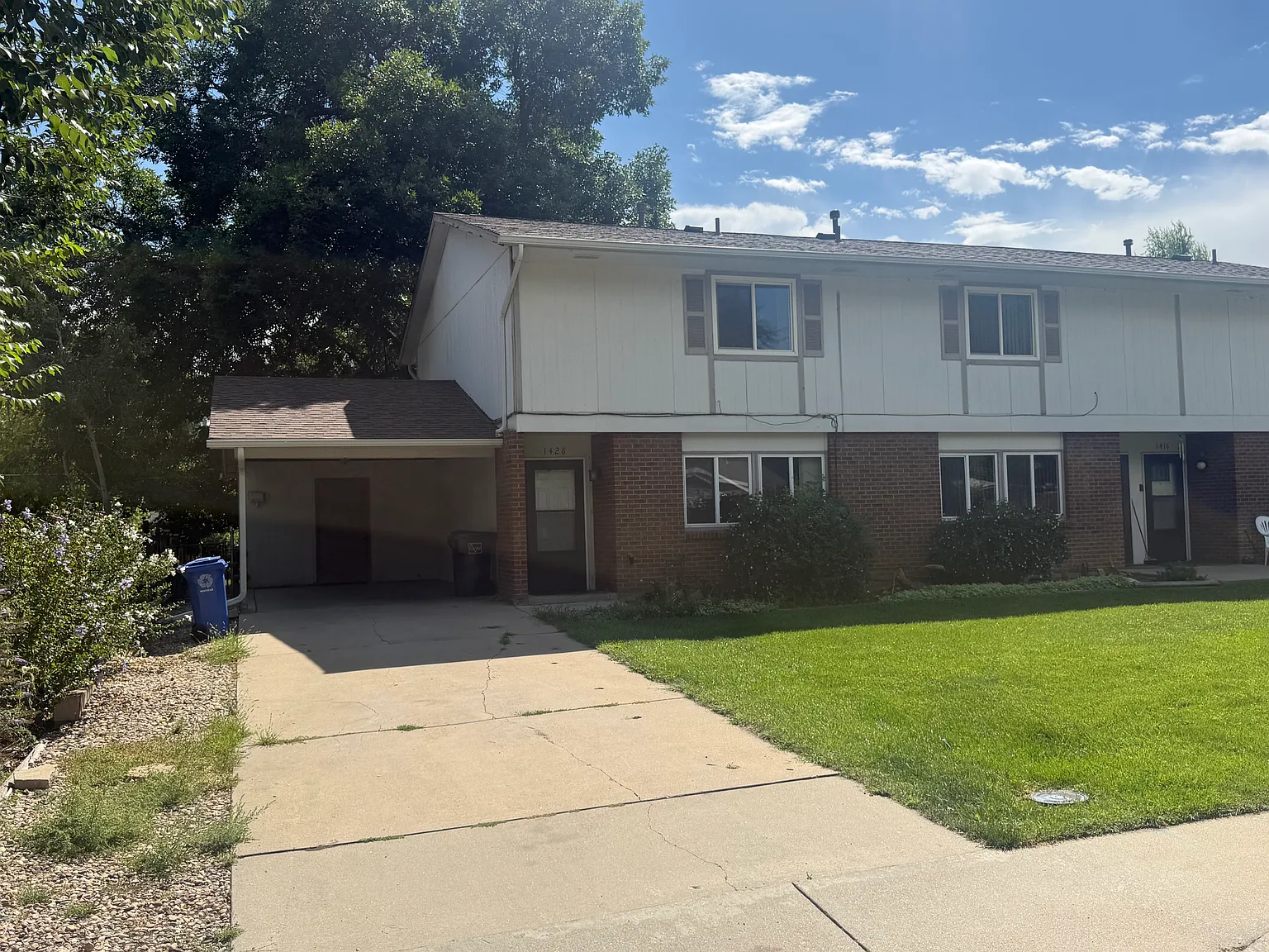 3 bed, 1.5 bath, 1200 sqft, $1,650 — Photo 1