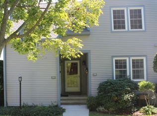 200 Glengarry Rd, Fairfield, CT 06825