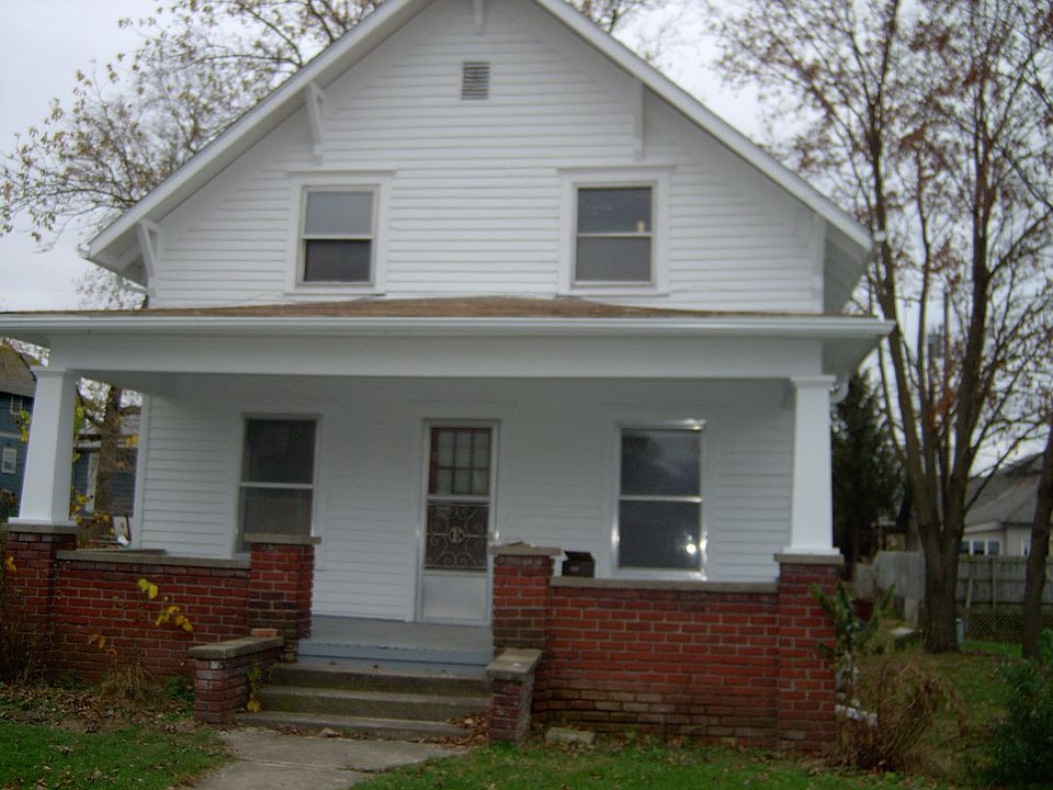 1st image of 414 W 12th St