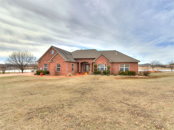 Norman OK Real Estate Norman OK Homes For Sale Zillow   61ec403e373669163a7e07d958f954d7 P E 