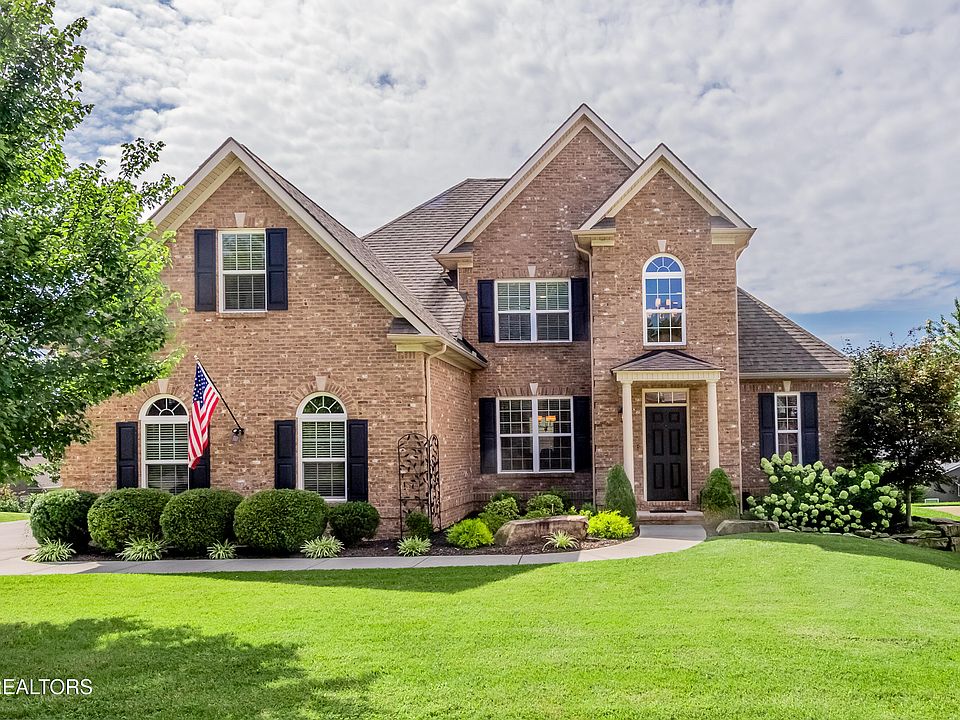 1st image of 5731 Enchanted Ln