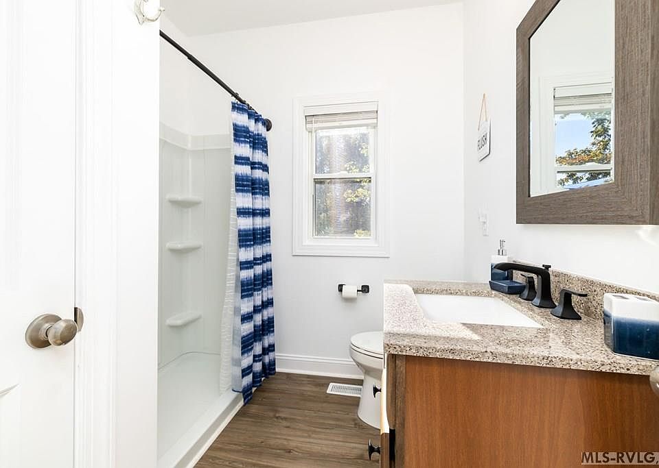 13th image of this home