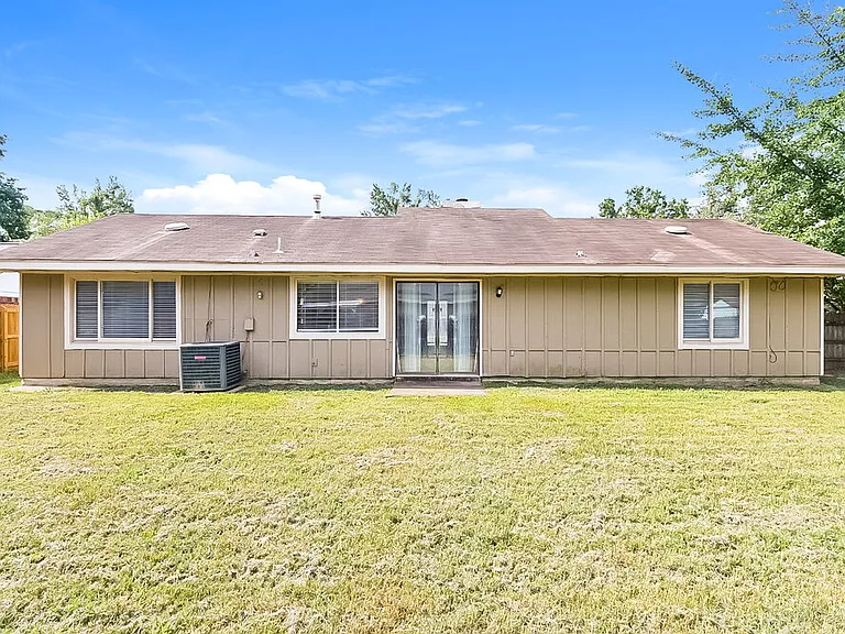 7914 Terry Franklin Dr — Photo 16