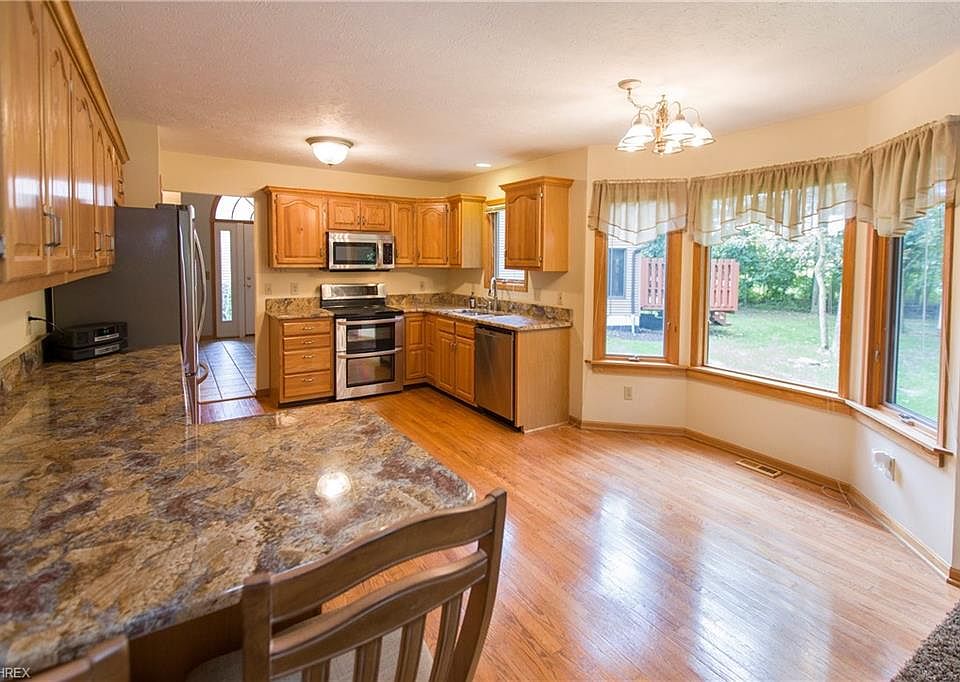 3942 Burgundy Bay Blvd W, Medina, OH 44256 | Zillow