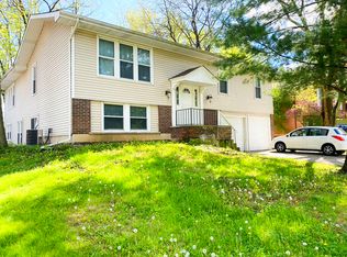 561 Cumberland Ln, Bolingbrook, IL