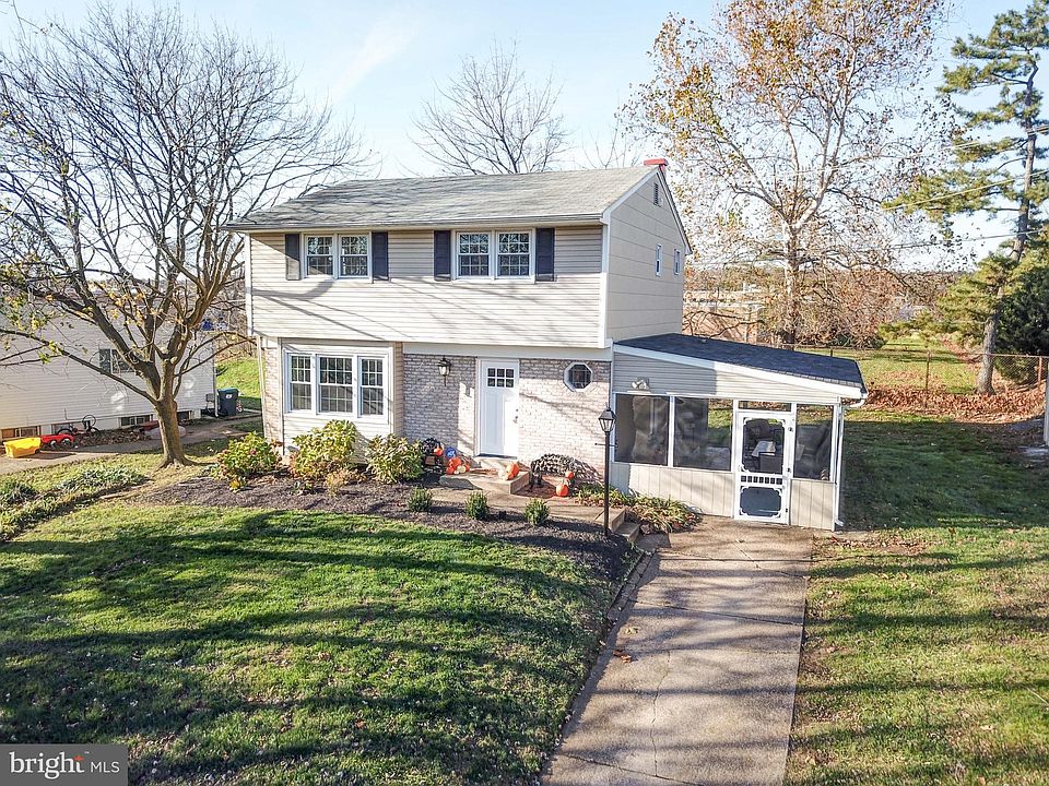 1st image of 116 Brewster Dr
