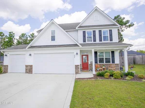 402 Summer Wind Way, Aberdeen, NC 28315
