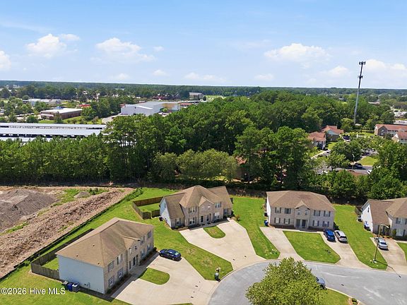 4th image of 4028 Lucerne Court #A