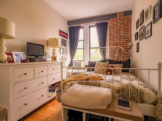 Rented by (Legacy) NY Quality Living Uptown | media 16