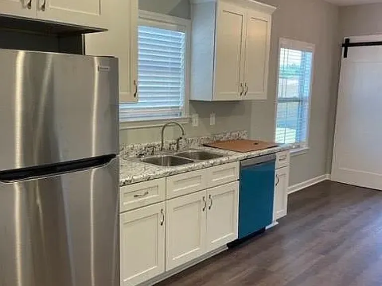 3327 Hals Way — Photo 3