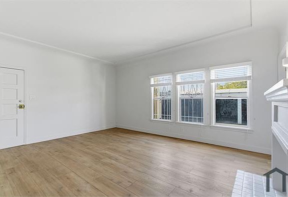 4th image of 1553 2nd Ave APT 4