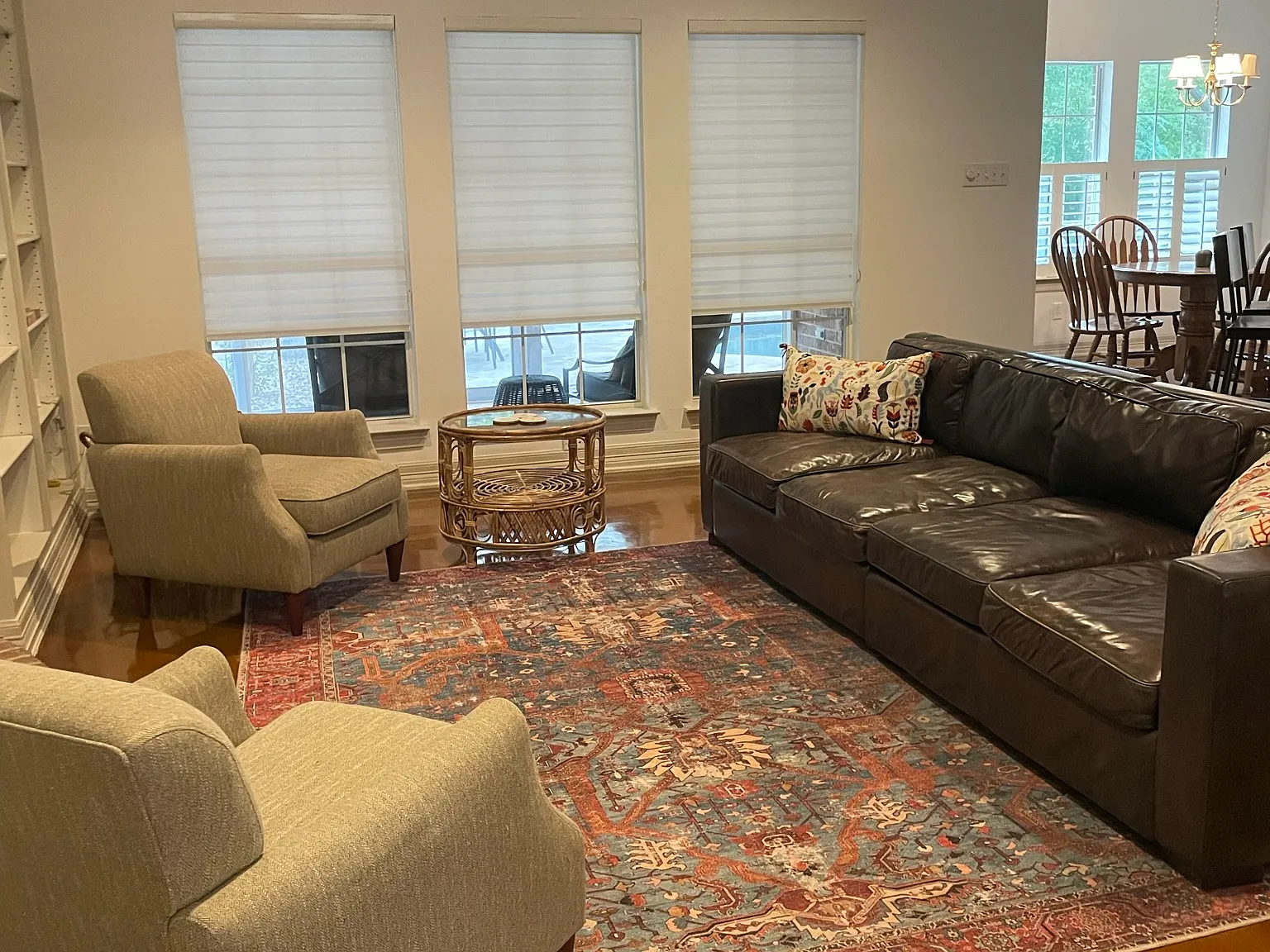 641 Evergreen Ln — Photo 3