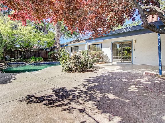 5th image of 1528 Quail Cir
