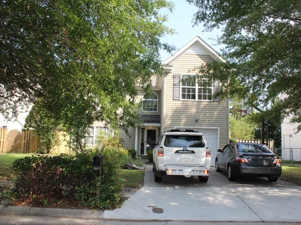 1740 Bernstein Dr, Virginia Beach, VA 23454