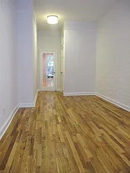 Rented by Metropolis Real Estate of Manhattan