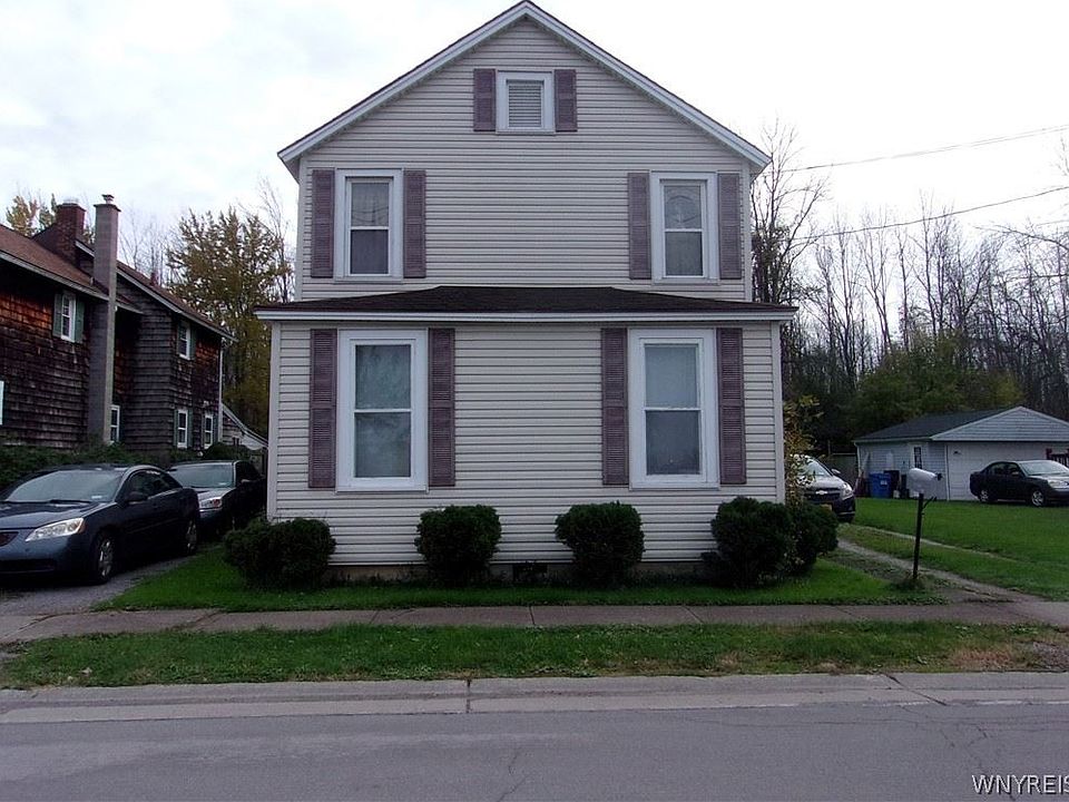 1st image of 35 Garibaldi Ave