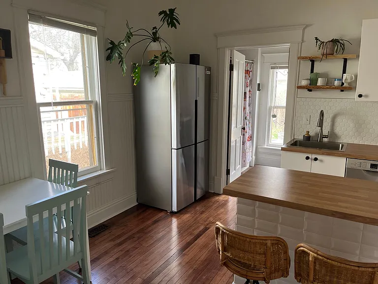 736 Monroe Ave — Photo 9