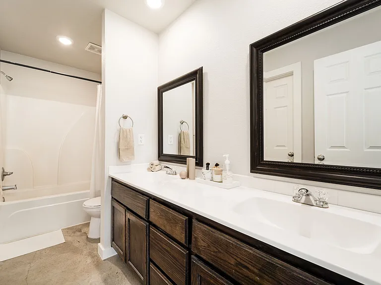 1416 Shoshoni Trl #A — Photo 8