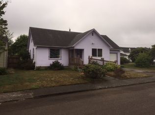 1862 Elm Ave, Reedsport, OR 97467