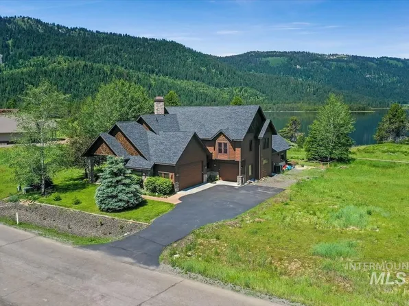 13121 Hawks Bay Rd, Donnelly, ID 83615