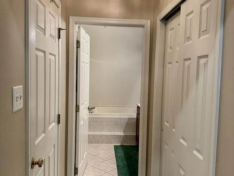 240 Torrey Pine Ct — Photo 24