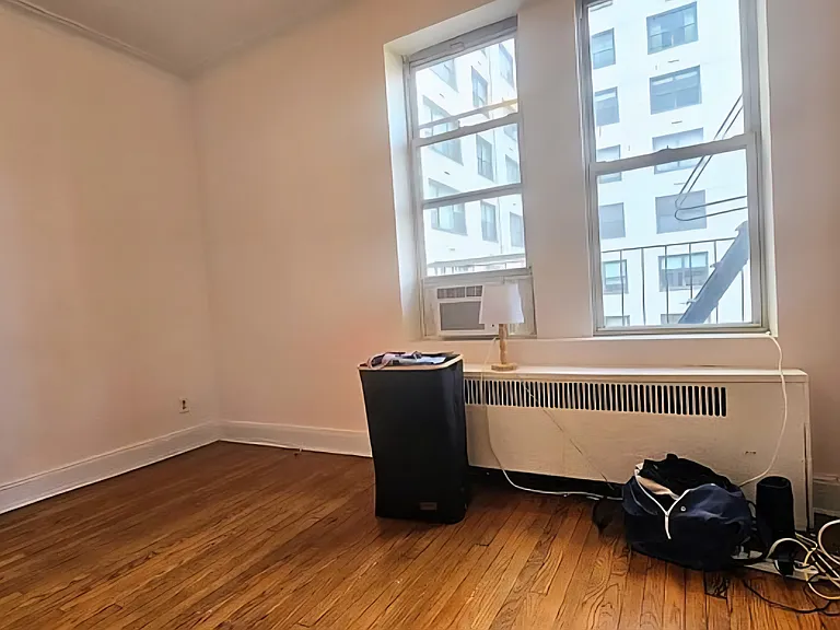 205 E 73rd St #10 — Photo 3