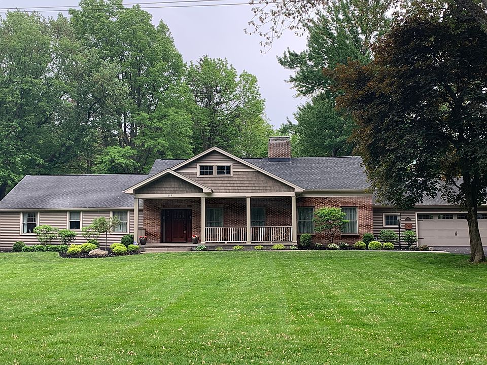 1st image of 190 Forest Dr