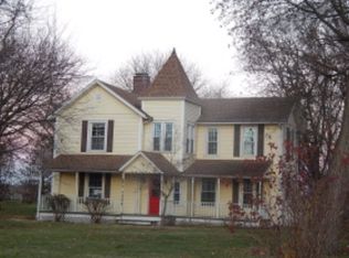 404 N Main St, Fithian, IL 61844