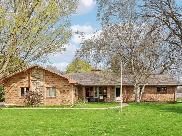 N7510 Edgewater Dr, Beaver Dam, WI 53916
