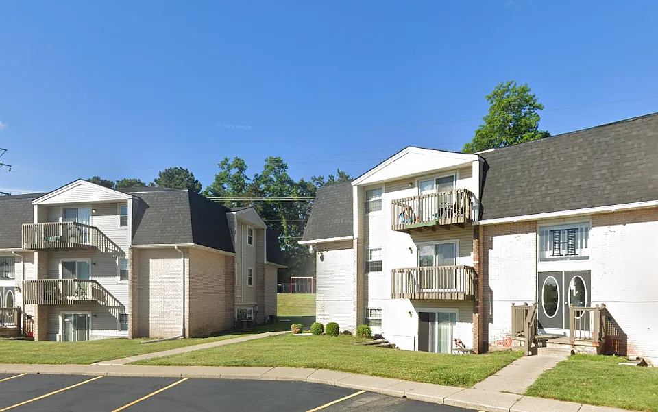 Pine Bridge Apartments