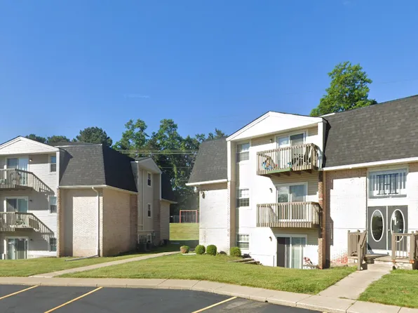 Pine Bridge Apartments