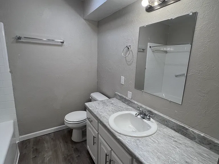 4201 NW 59th St — Photo 21