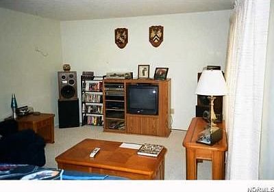 2nd image of 415 Highland Dr