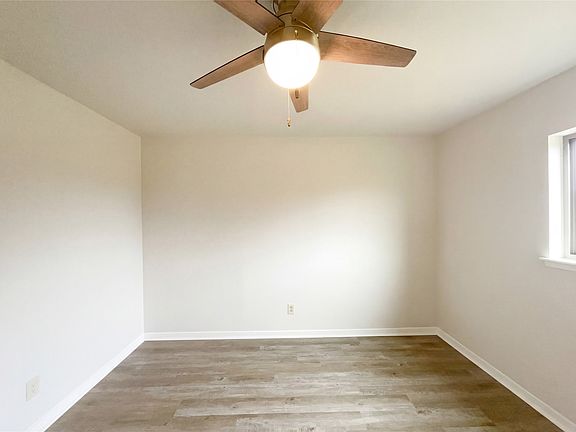 4th image of 2005 Victoria Rd